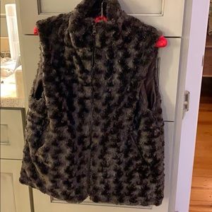 Fake Fur Vest Lined Zip Front Slit Pockets